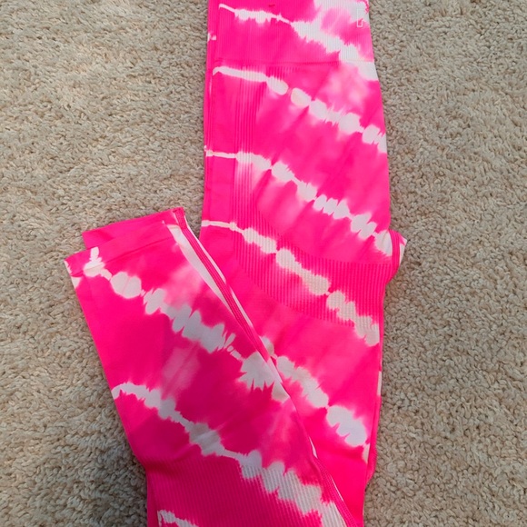 NWOT Vibrant Pink Tie-Dye Kids Leggings: Victorias Secret - Picture 1 of 5